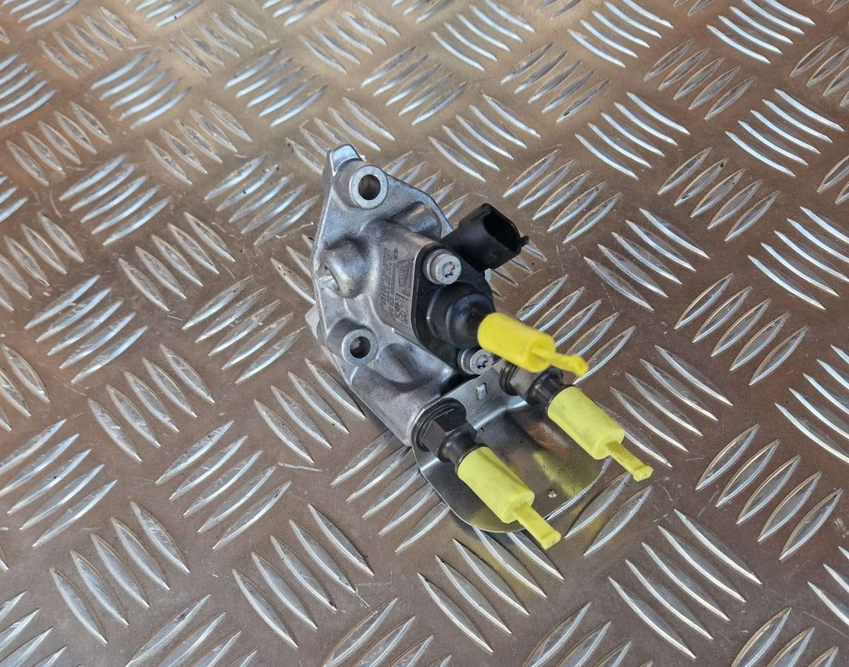 Genuine JCB BOSCH Dosing module 320/A9105 - Moteur et pièces pour Engins de chantier: photos 4 Genuine JCB BOSCH Dosing module 320/A9105 - Moteur et pièces pour Engins de chantier: photos 4