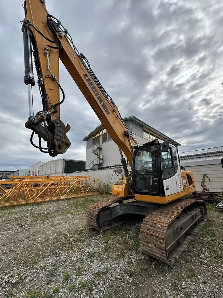 2015 Liebherr R 922 Litronic - Pelle sur chenille: photos 1 2015 Liebherr R 922 Litronic - Pelle sur chenille: photos 1