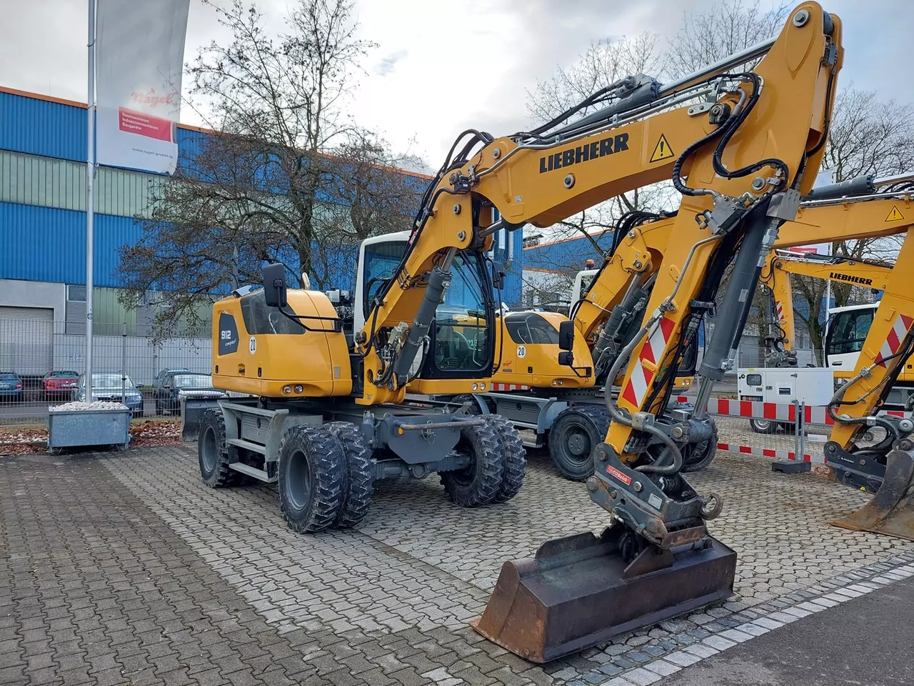 2018 Liebherr A 912 Compact - Pelle sur pneus: photos 2 2018 Liebherr A 912 Compact - Pelle sur pneus: photos 2