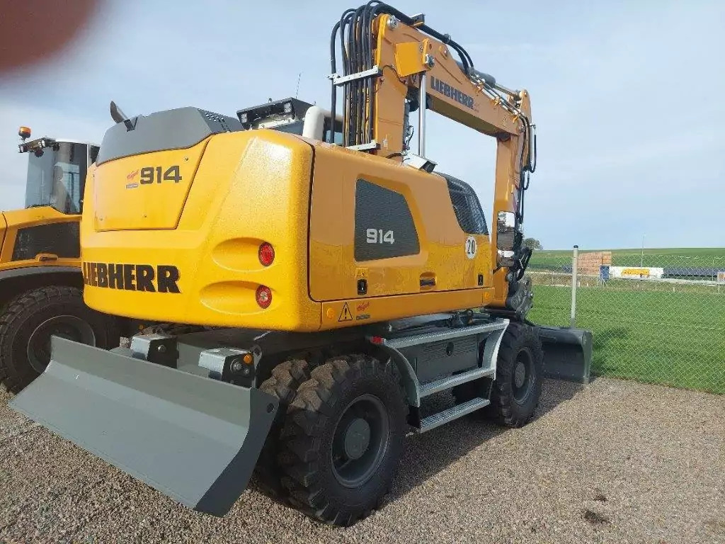 2022 Liebherr A 914 Litronic G6.0-D - Pelle sur pneus: photos 4 2022 Liebherr A 914 Litronic G6.0-D - Pelle sur pneus: photos 4