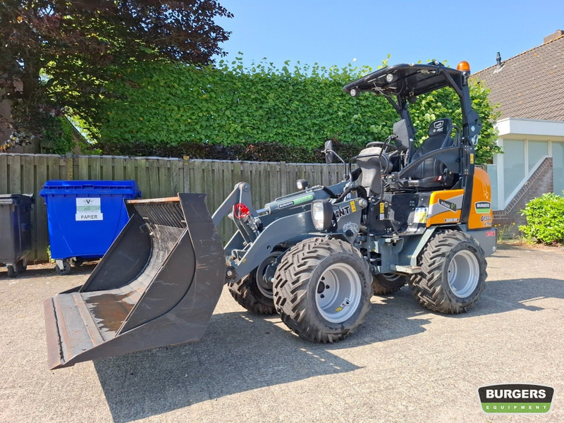 Chargeuse compacte sur chenilles Giant G1500 X-TRA: photos 1
