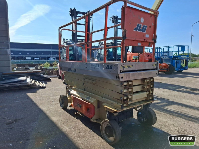 JLG 3246ES - Nacelle ciseaux: photos 2 JLG 3246ES - Nacelle ciseaux: photos 2