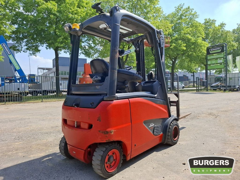 Linde E20PH - Chariot élévateur électrique: photos 3 Linde E20PH - Chariot élévateur électrique: photos 3