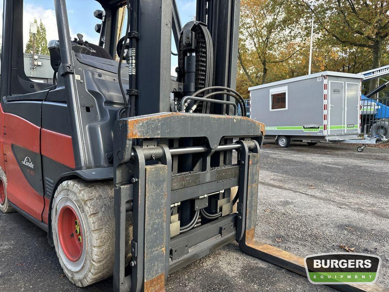 Linde E30H-01 600 - Chariot élévateur électrique: photos 3 Linde E30H-01 600 - Chariot élévateur électrique: photos 3