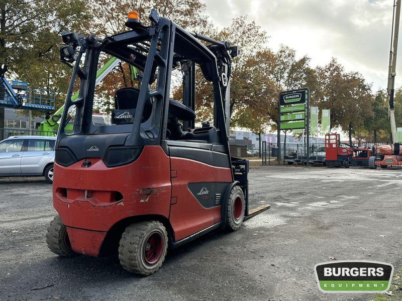 Linde E30H-01 600 - Chariot élévateur électrique: photos 4 Linde E30H-01 600 - Chariot élévateur électrique: photos 4