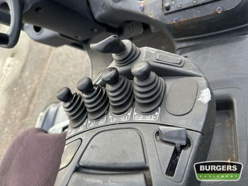 Linde E30H-01 600 - Chariot élévateur électrique: photos 2 Linde E30H-01 600 - Chariot élévateur électrique: photos 2