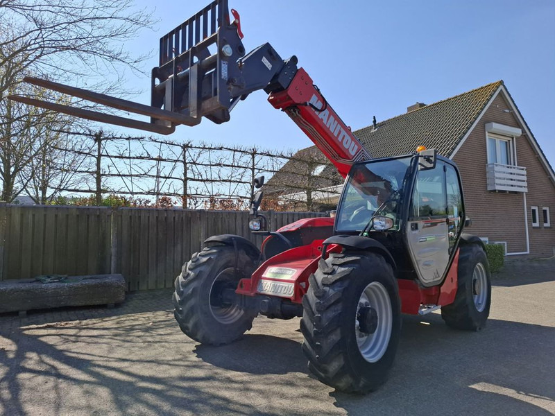 Manitou MT 933 Easy 75D - Chariot télescopique: photos 1 Manitou MT 933 Easy 75D - Chariot télescopique: photos 1
