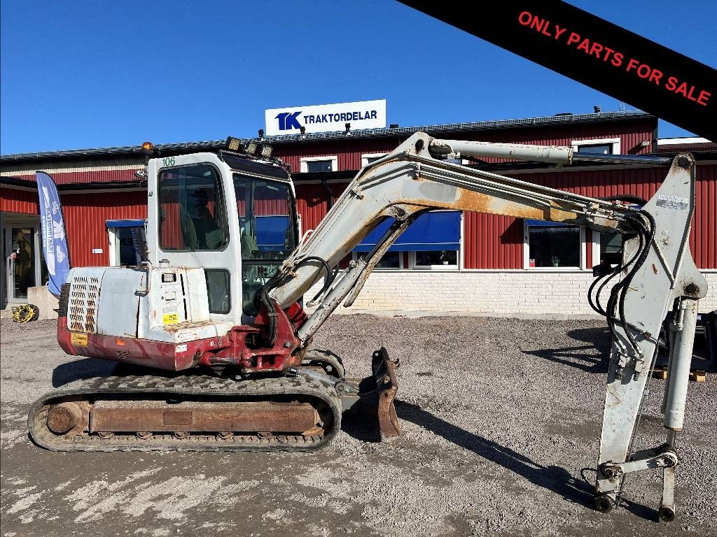 Takeuchi TB 145 Dismantled. Only spare parts - Pelle sur chenille: photos 1 Takeuchi TB 145 Dismantled. Only spare parts - Pelle sur chenille: photos 1