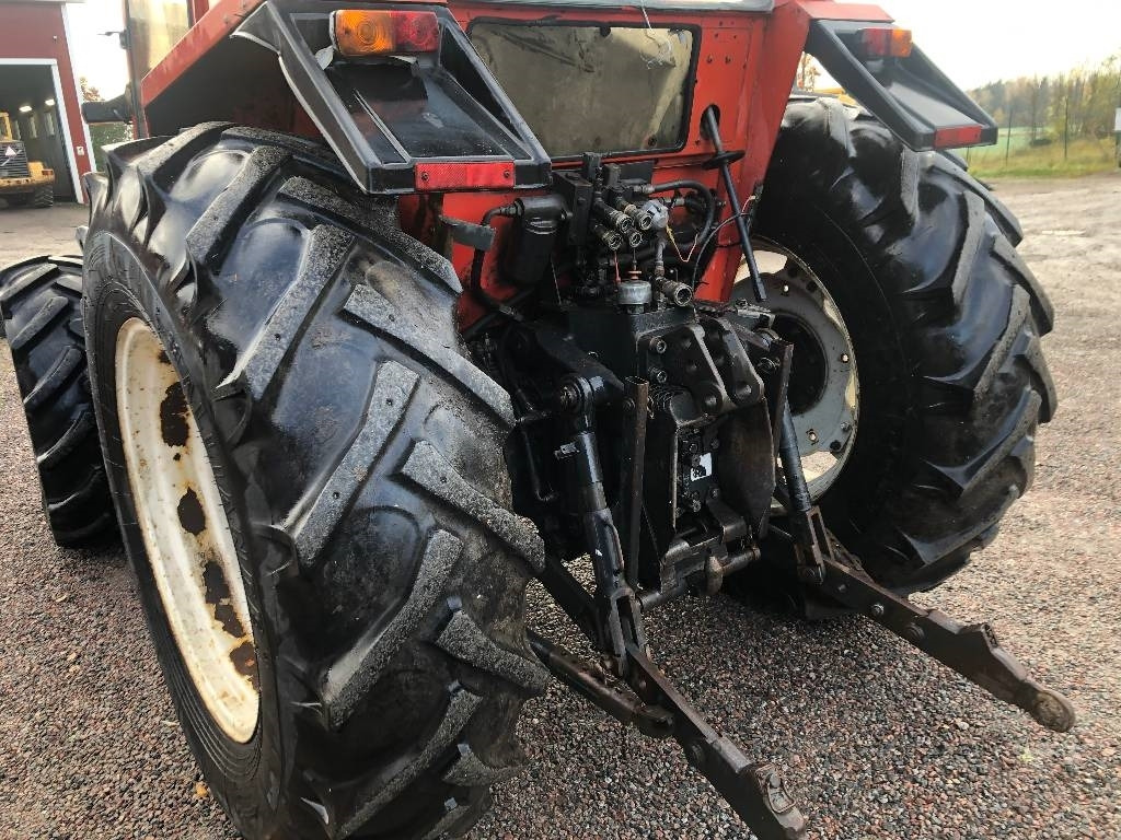 Valmet 805 Dismantled: only spare parts - Tracteur agricole: photos 2 Valmet 805 Dismantled: only spare parts - Tracteur agricole: photos 2