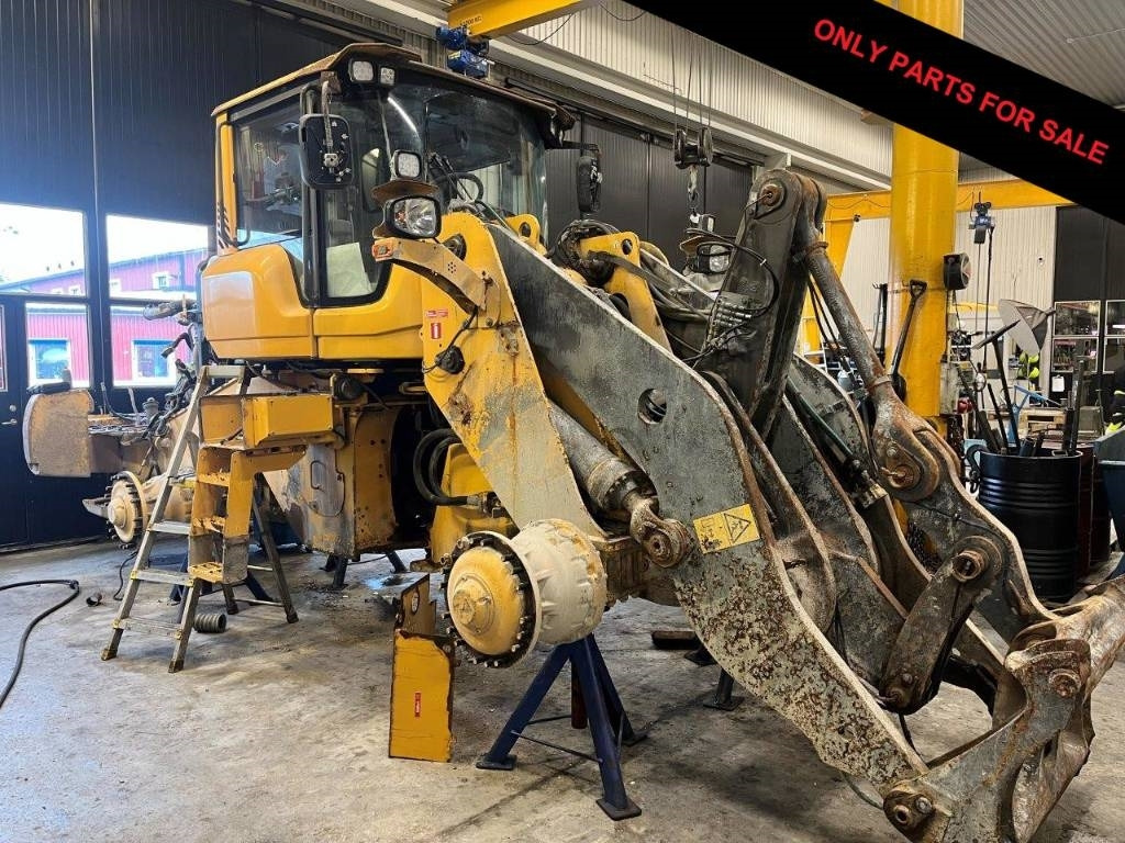 Volvo L 120 G Dismantled. Only sold as spare parts  - Chargeuse sur pneus: photos 1 Volvo L 120 G Dismantled. Only sold as spare parts  - Chargeuse sur pneus: photos 1