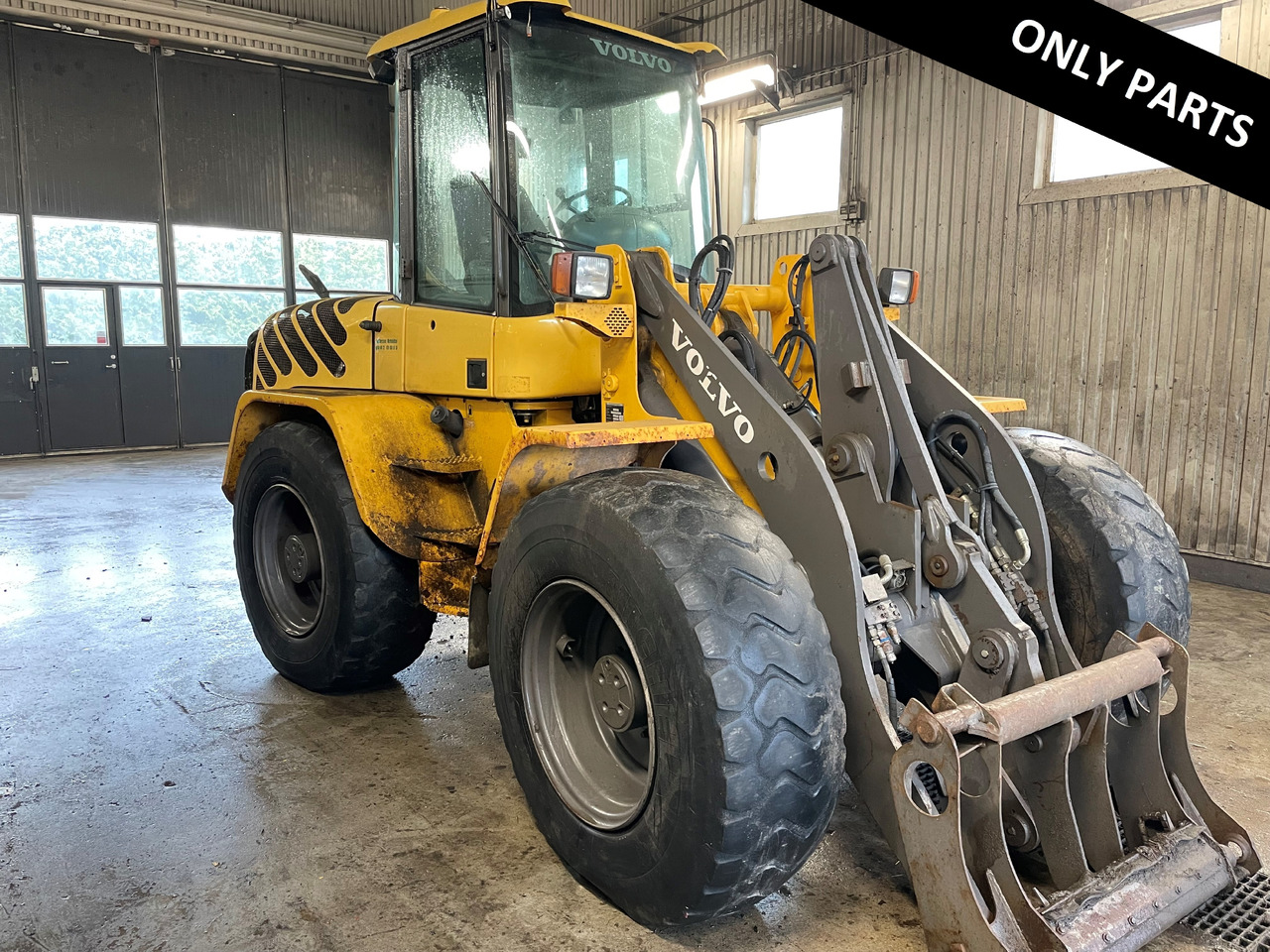 Volvo L 40 B TPS Dismantled: only spare parts - Chargeuse sur pneus: photos 1 Volvo L 40 B TPS Dismantled: only spare parts - Chargeuse sur pneus: photos 1