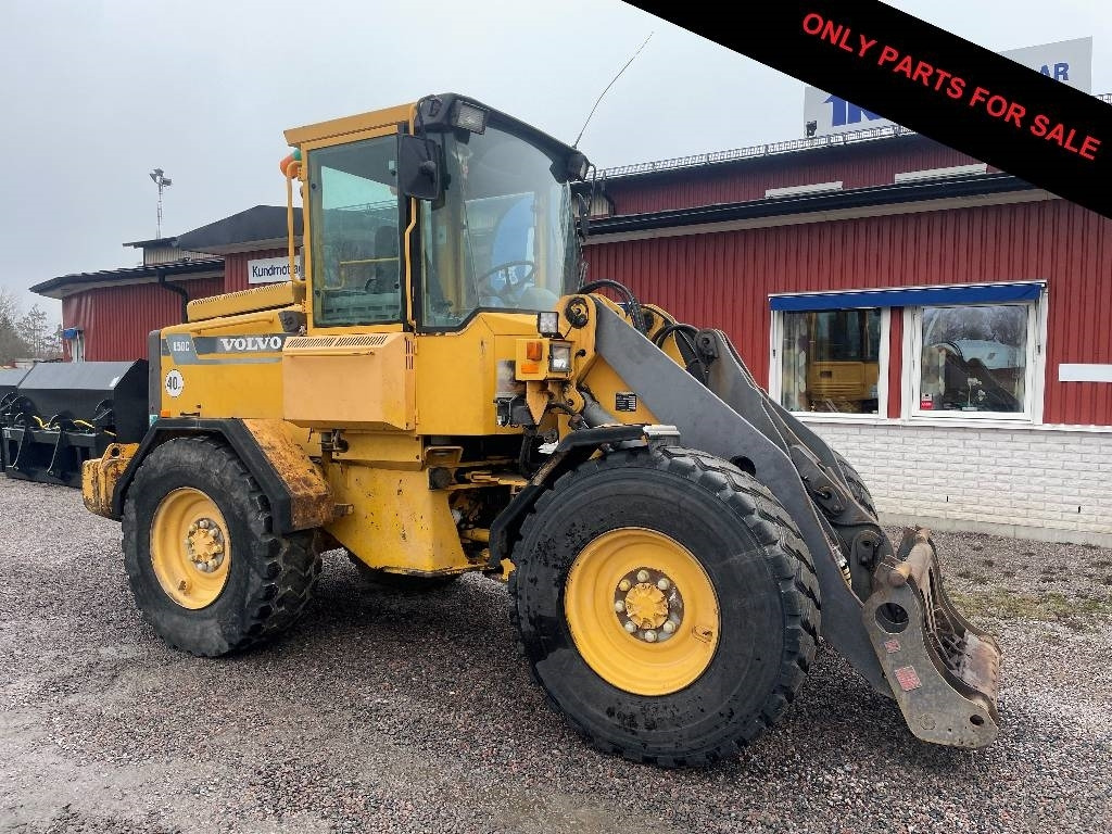 Volvo L 50C dismantled: only spare parts - Chargeuse sur pneus: photos 1 Volvo L 50C dismantled: only spare parts - Chargeuse sur pneus: photos 1