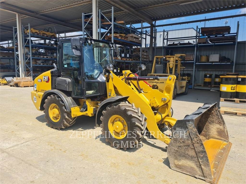 CAT 906-14 - Chargeuse sur pneus: photos 2 CAT 906-14 - Chargeuse sur pneus: photos 2