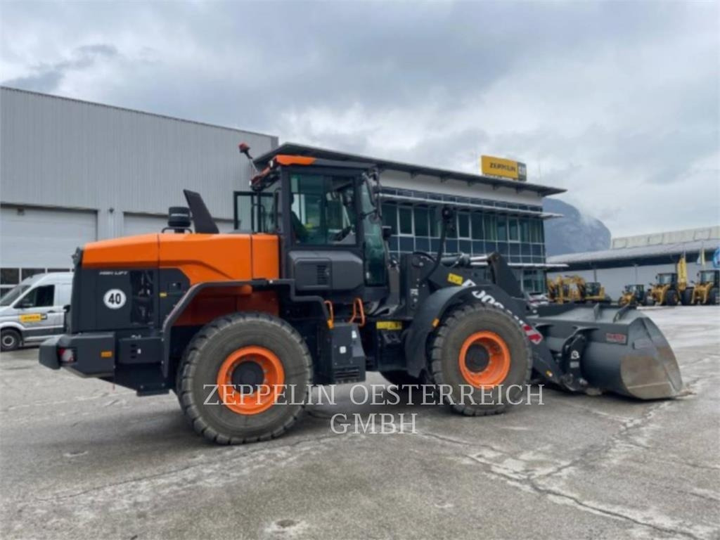 Doosan DL250-7 - Chargeuse sur pneus: photos 2 Doosan DL250-7 - Chargeuse sur pneus: photos 2