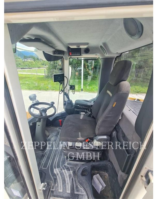 Chargeuse sur pneus Liebherr L526: photos 10 Chargeuse sur pneus Liebherr L526: photos 10