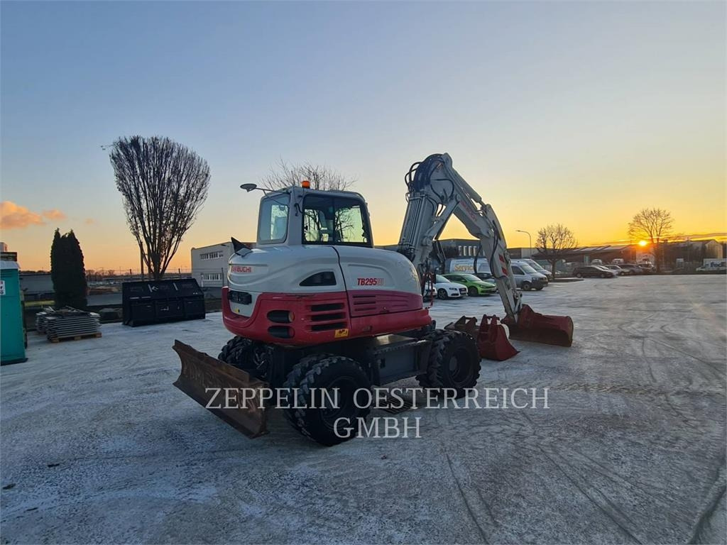 Takeuchi TB295W - Pelle sur chenille: photos 3 Takeuchi TB295W - Pelle sur chenille: photos 3