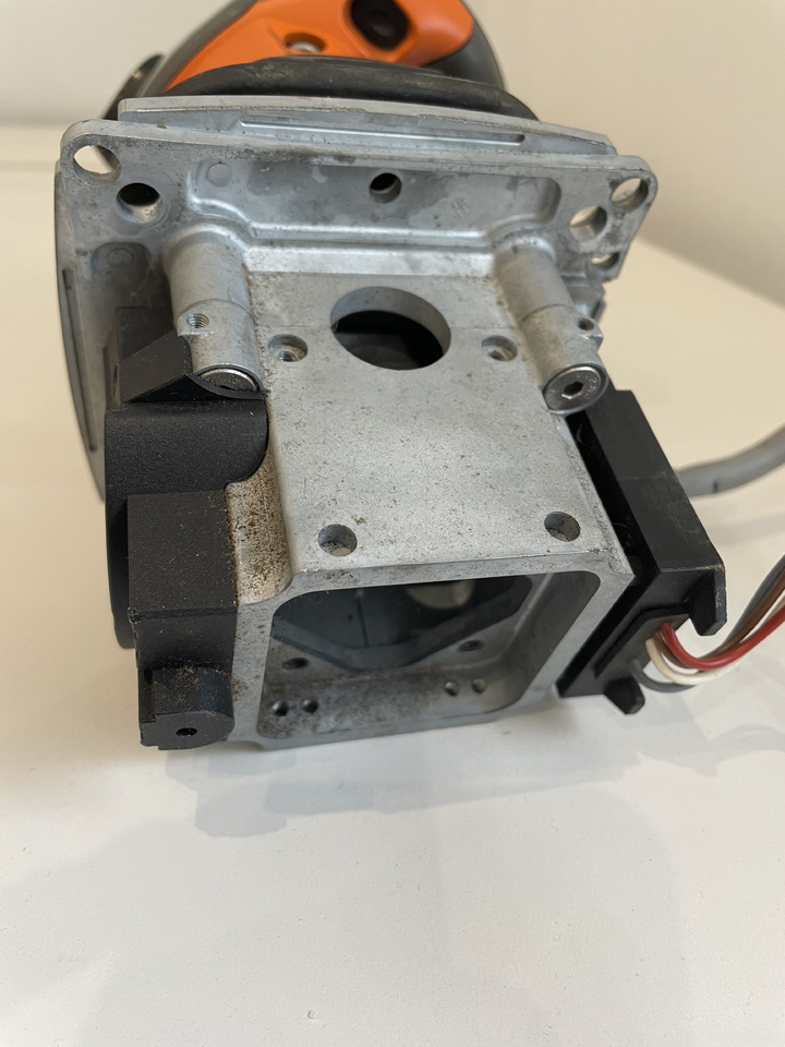 Claas Arion - joystick sterowanie 0011467450 - Cabine et intérieur pour Machine agricole: photos 3 Claas Arion - joystick sterowanie 0011467450 - Cabine et intérieur pour Machine agricole: photos 3