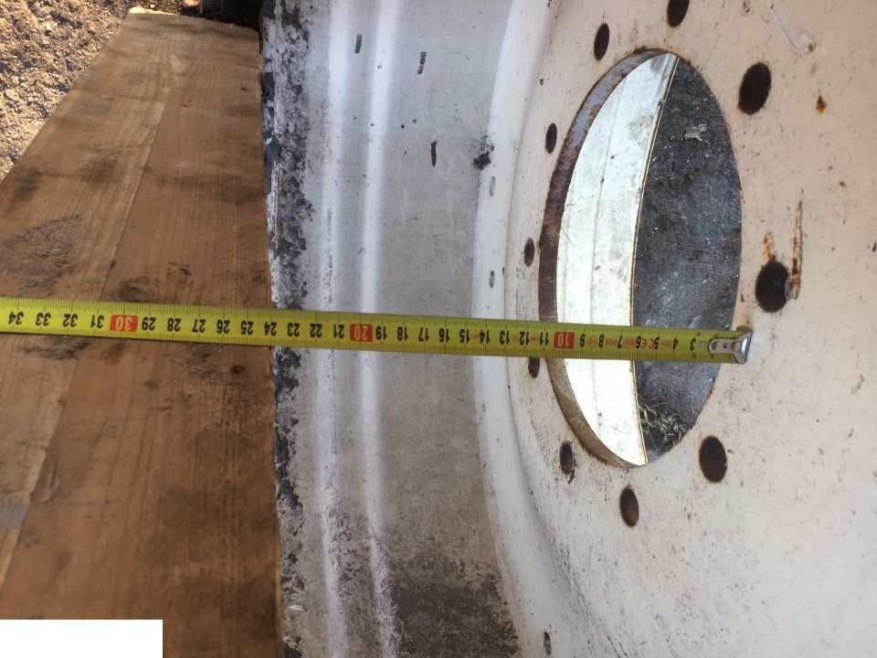 GKN DW20Bx42 FELGA - Jante pour Machine agricole: photos 3 GKN DW20Bx42 FELGA - Jante pour Machine agricole: photos 3