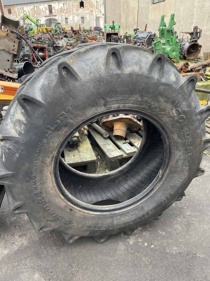 Opona 15.5/80-24 15-5/80/24 traktor - Pneu pour Machine agricole: photos 1 Opona 15.5/80-24 15-5/80/24 traktor - Pneu pour Machine agricole: photos 1
