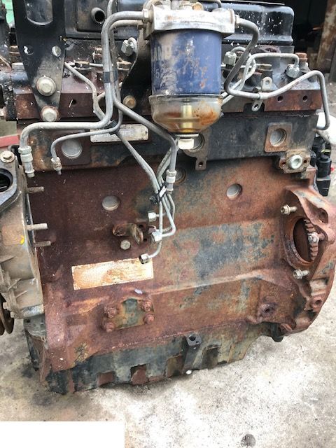 Perkins 1004.4 , Perkins AQ31424 - CZĘŚCI - Moteur et pièces pour Machine agricole: photos 3 Perkins 1004.4 , Perkins AQ31424 - CZĘŚCI - Moteur et pièces pour Machine agricole: photos 3