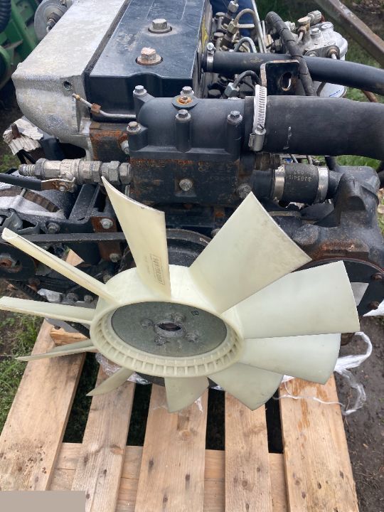 Silnik Perkins 1004.4T - Moteur pour Machine agricole: photos 2 Silnik Perkins 1004.4T - Moteur pour Machine agricole: photos 2