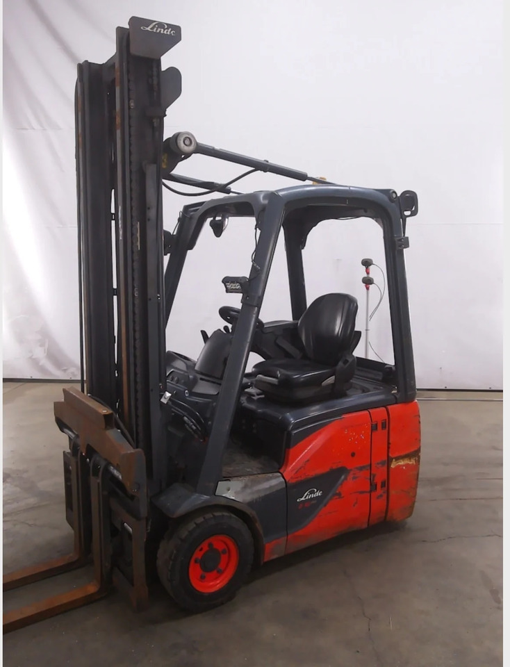 Linde E16C-02 - Chariot élévateur électrique: photos 1 Linde E16C-02 - Chariot élévateur électrique: photos 1