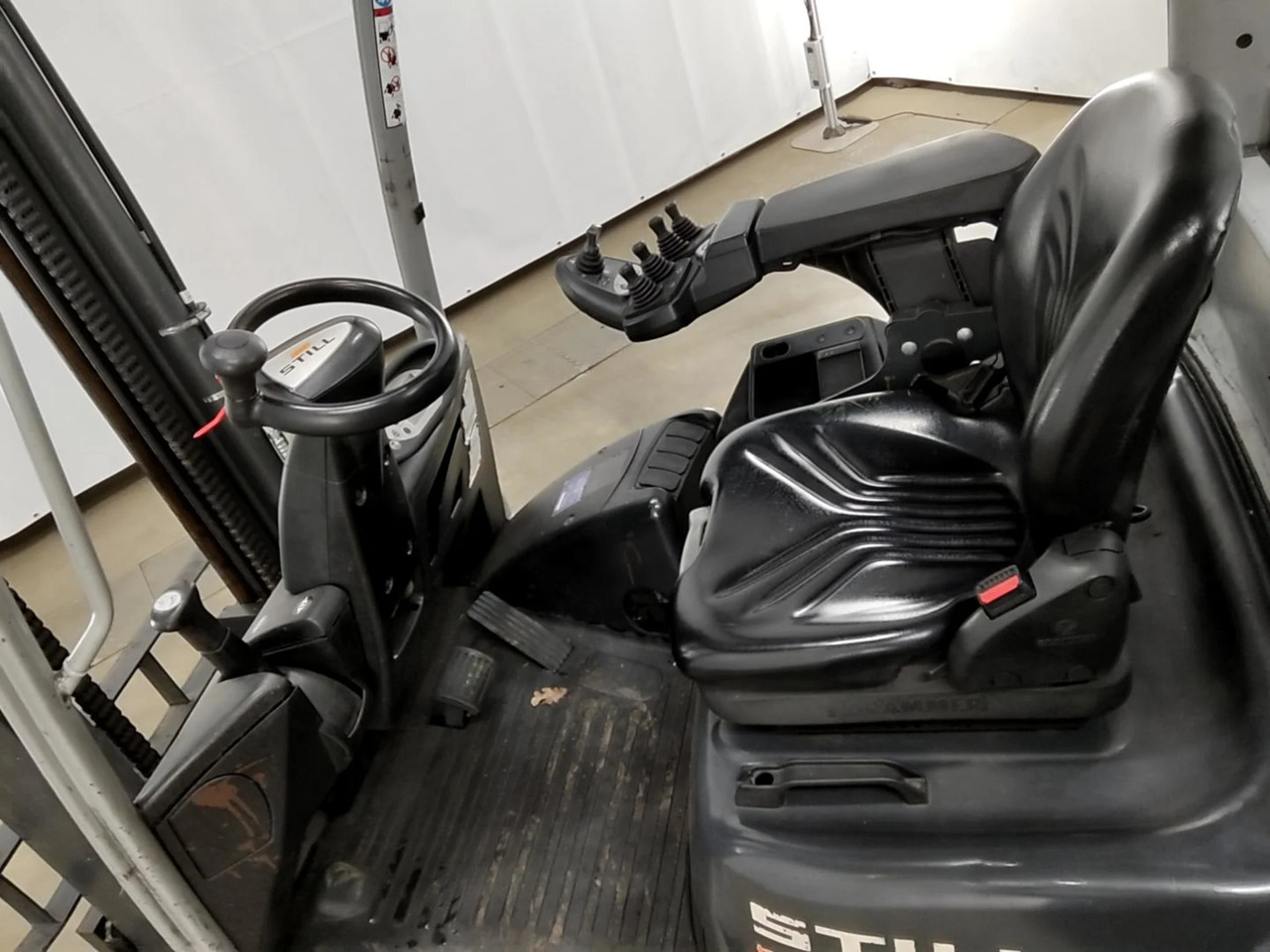 STILL RX70-25T - Chariot élévateur à gaz: photos 3 STILL RX70-25T - Chariot élévateur à gaz: photos 3