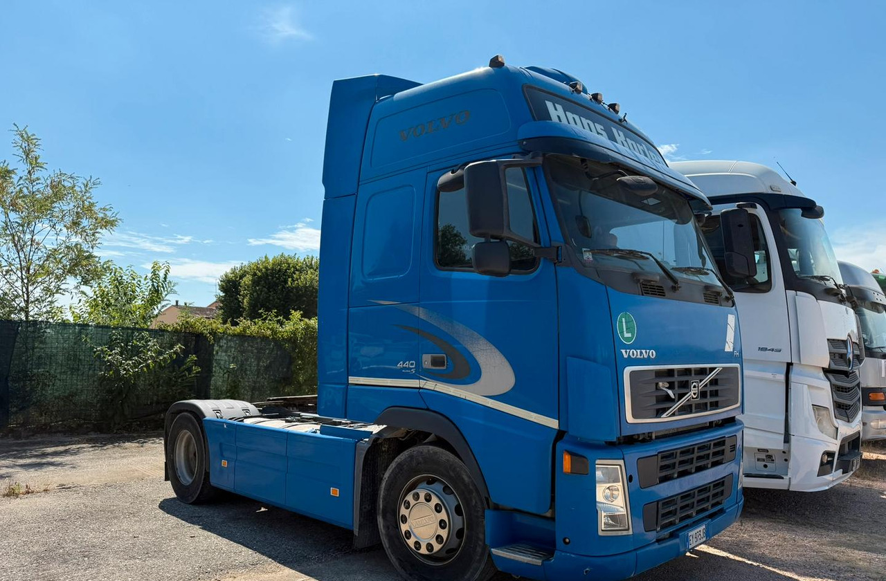 VOLVO FH.440. Euro 5 Con il Disco - Tracteur routier: photos 4 VOLVO FH.440. Euro 5 Con il Disco - Tracteur routier: photos 4