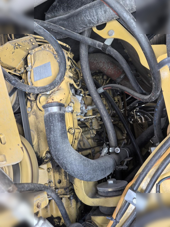 2010 CATERPILLAR AP-655D - Finisseur: photos 2 2010 CATERPILLAR AP-655D - Finisseur: photos 2