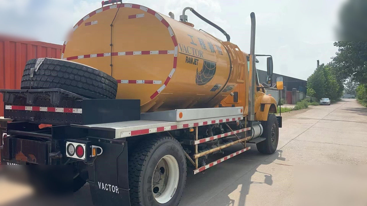 2017 VACTOR RAMJET - Camion hydrocureur: photos 3 2017 VACTOR RAMJET - Camion hydrocureur: photos 3