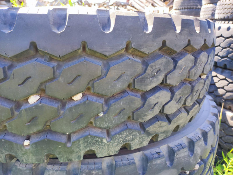 Bridgestone wheels 275/70 R22,5 on Alcoa aluminum rims - Pneu pour Camion: photos 4 Bridgestone wheels 275/70 R22,5 on Alcoa aluminum rims - Pneu pour Camion: photos 4