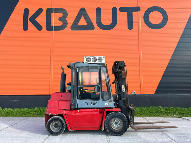 Kalmar DCD 50-6H Rated capacity: 5000 kg / Lifting height: 4000 mm - Chariot élévateur diesel: photos 5 Kalmar DCD 50-6H Rated capacity: 5000 kg / Lifting height: 4000 mm - Chariot élévateur diesel: photos 5