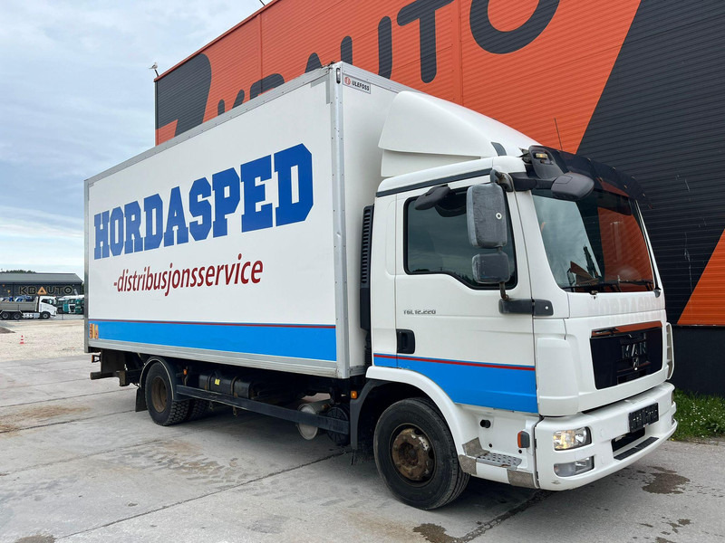 MAN TGL 12.220 4x2 BOX L=5945 mm - Camion fourgon: photos 3 MAN TGL 12.220 4x2 BOX L=5945 mm - Camion fourgon: photos 3
