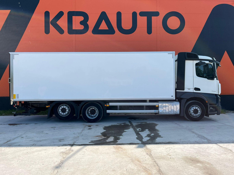 Mercedes-Benz Actros 2545 6x2 BOX L=7526 mm - Camion fourgon: photos 4 Mercedes-Benz Actros 2545 6x2 BOX L=7526 mm - Camion fourgon: photos 4