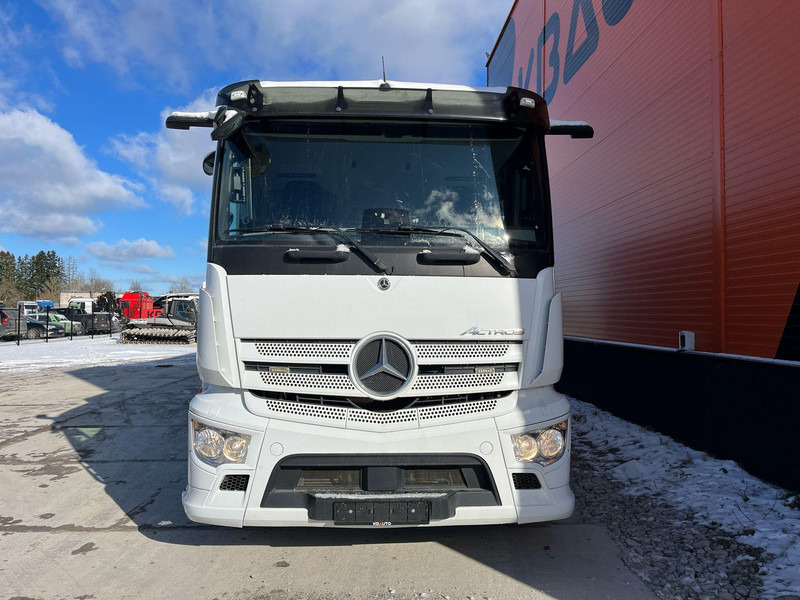 Mercedes-Benz Actros 2735 6x2*4 BOX L=8476 mm - Camion fourgon: photos 3 Mercedes-Benz Actros 2735 6x2*4 BOX L=8476 mm - Camion fourgon: photos 3
