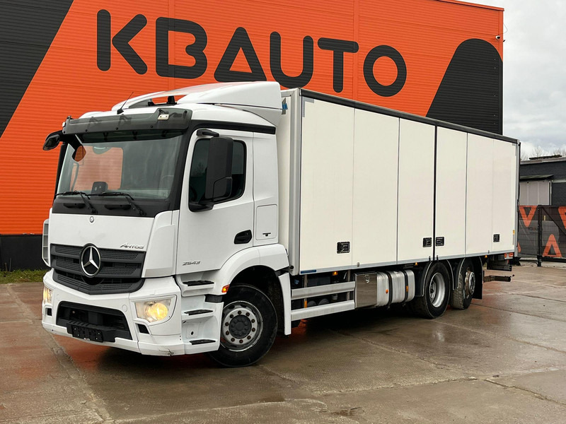 Mercedes-Benz Antos 2543 6x2*4 THERMOKING UT 800 / BOX L=7604 - Camion frigorifique: photos 1 Mercedes-Benz Antos 2543 6x2*4 THERMOKING UT 800 / BOX L=7604 - Camion frigorifique: photos 1