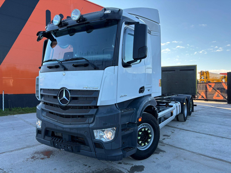 Mercedes-Benz Antos 2545 6x2 RETARDER / CHASSIS L=7812 mm - Camion porte-conteneur/ Caisse mobile: photos 2 Mercedes-Benz Antos 2545 6x2 RETARDER / CHASSIS L=7812 mm - Camion porte-conteneur/ Caisse mobile: photos 2