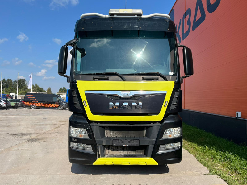 MAN TGX 28.480 6x2 XXL CAB / INTARDER / DOUBLE BOGIE - Tracteur routier: photos 3 MAN TGX 28.480 6x2 XXL CAB / INTARDER / DOUBLE BOGIE - Tracteur routier: photos 3
