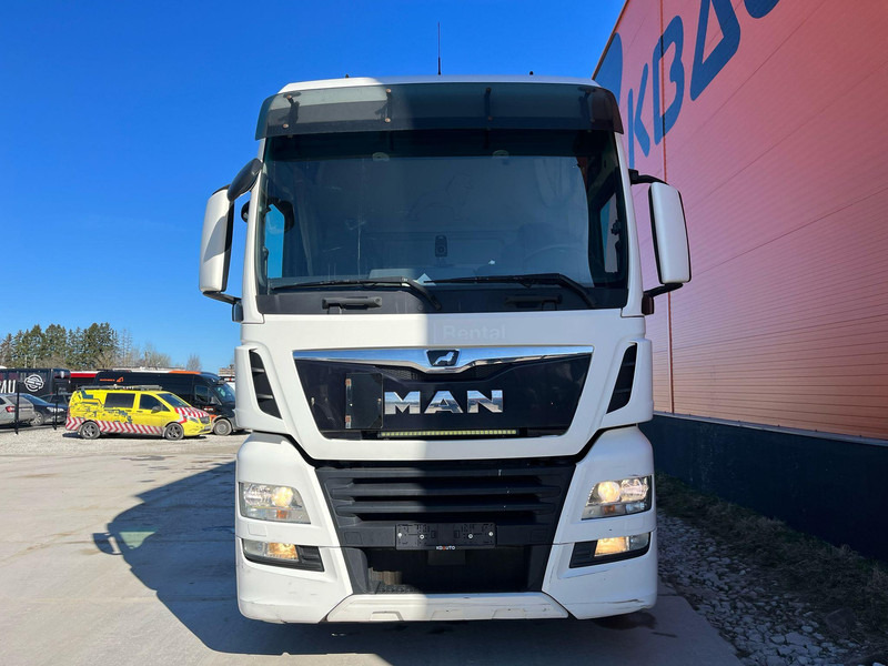 MAN TGX 28.500 6x2 XXL / INTARDER / DOUBLE BOGIE - Tracteur routier: photos 3 MAN TGX 28.500 6x2 XXL / INTARDER / DOUBLE BOGIE - Tracteur routier: photos 3