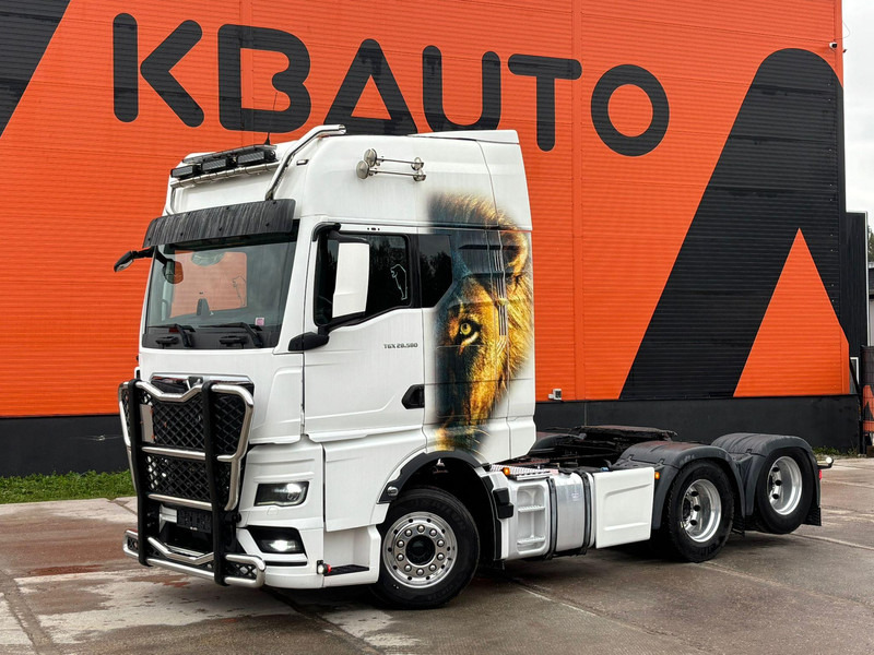 MAN TGX 28.580 6x2 TWIN BED GX CAB / INTARDER / DOUBLE BOGIE - Tracteur routier: photos 1 MAN TGX 28.580 6x2 TWIN BED GX CAB / INTARDER / DOUBLE BOGIE - Tracteur routier: photos 1