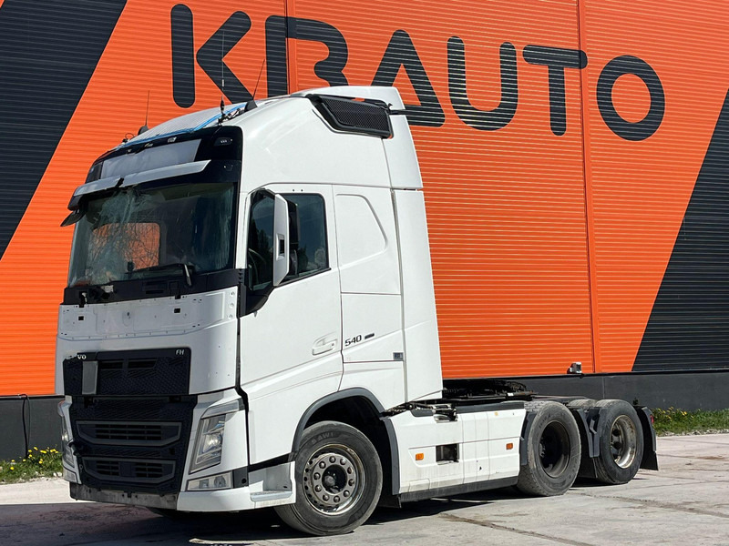 Volvo FH 540 DAMAGED ! / GLOBE XL / HYDRAULICS / DOUBLE BOGIE - Tracteur routier: photos 1 Volvo FH 540 DAMAGED ! / GLOBE XL / HYDRAULICS / DOUBLE BOGIE - Tracteur routier: photos 1