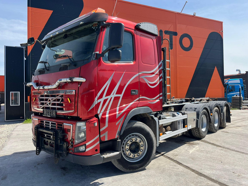 Volvo FH 16 700 8x4*4 HIAB XR 24 ton / L=5800 mm - Camion ampliroll: photos 2 Volvo FH 16 700 8x4*4 HIAB XR 24 ton / L=5800 mm - Camion ampliroll: photos 2