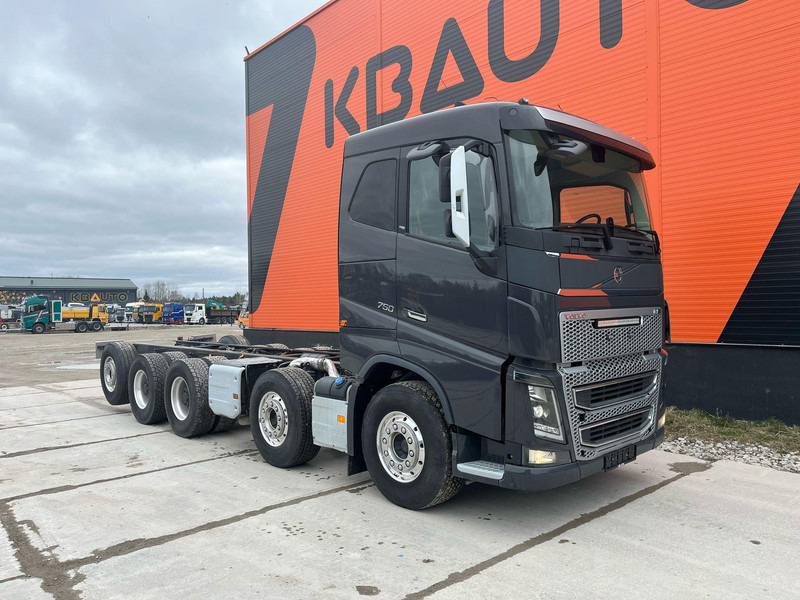 Volvo FH 16 750 10x4*6 GCW 100 ton / CHASSIS L=7350 mm - Châssis cabine: photos 4 Volvo FH 16 750 10x4*6 GCW 100 ton / CHASSIS L=7350 mm - Châssis cabine: photos 4