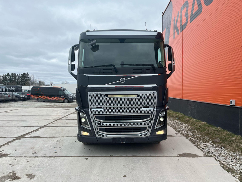 Volvo FH 16 750 10x4*6 GCW 100 ton / CHASSIS L=7350 mm - Châssis cabine: photos 3 Volvo FH 16 750 10x4*6 GCW 100 ton / CHASSIS L=7350 mm - Châssis cabine: photos 3