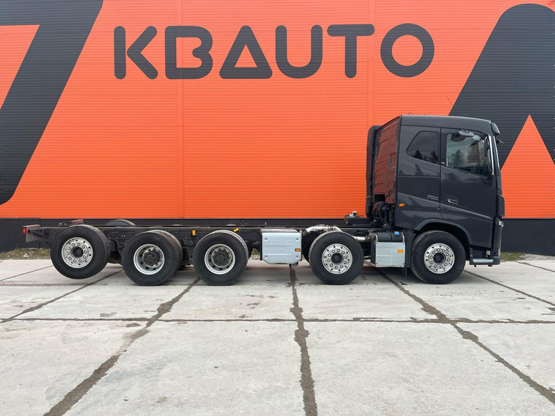 Volvo FH 16 750 10x4*6 GCW 100 ton / CHASSIS L=7350 mm - Châssis cabine: photos 5 Volvo FH 16 750 10x4*6 GCW 100 ton / CHASSIS L=7350 mm - Châssis cabine: photos 5