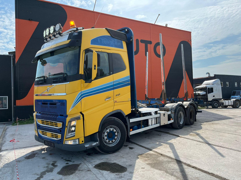 Volvo FH 16 750 6x4 HYDRAULICS / CHASSIS L=8184 mm - Camion grumier, Camion grue: photos 2 Volvo FH 16 750 6x4 HYDRAULICS / CHASSIS L=8184 mm - Camion grumier, Camion grue: photos 2