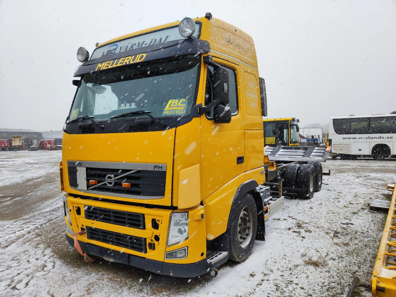 Volvo FH 480 6x2 D13A480 ENGINE / GEARBOX DEFECT - Frame/ Châssis pour Camion: photos 2 Volvo FH 480 6x2 D13A480 ENGINE / GEARBOX DEFECT - Frame/ Châssis pour Camion: photos 2