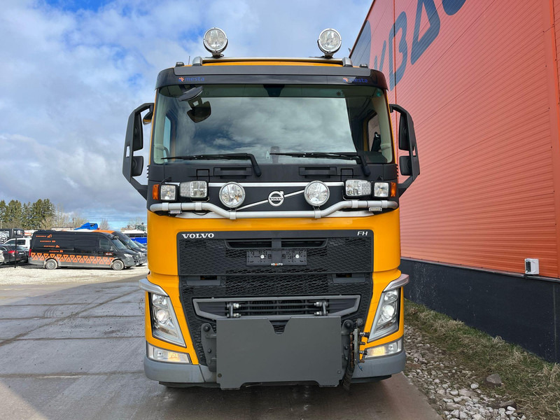 Volvo FH 540 8x4*4 PALFINGER T 22 ton / L=5700 mm / H=1570 mm / RETARDER - Camion ampliroll: photos 3 Volvo FH 540 8x4*4 PALFINGER T 22 ton / L=5700 mm / H=1570 mm / RETARDER - Camion ampliroll: photos 3