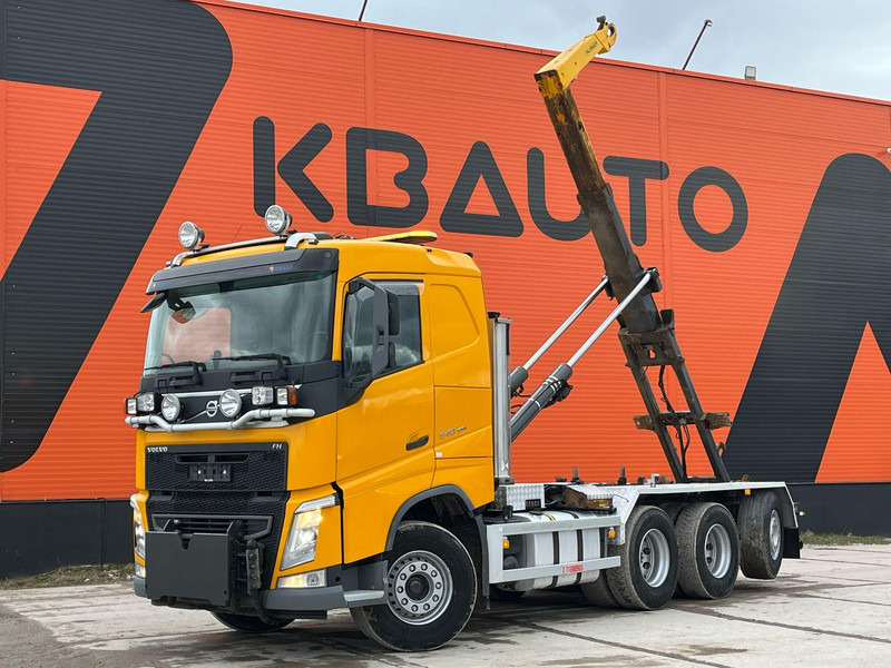 Volvo FH 540 8x4*4 PALFINGER T 22 ton / L=5700 mm / H=1570 mm / RETARDER - Camion ampliroll: photos 2 Volvo FH 540 8x4*4 PALFINGER T 22 ton / L=5700 mm / H=1570 mm / RETARDER - Camion ampliroll: photos 2