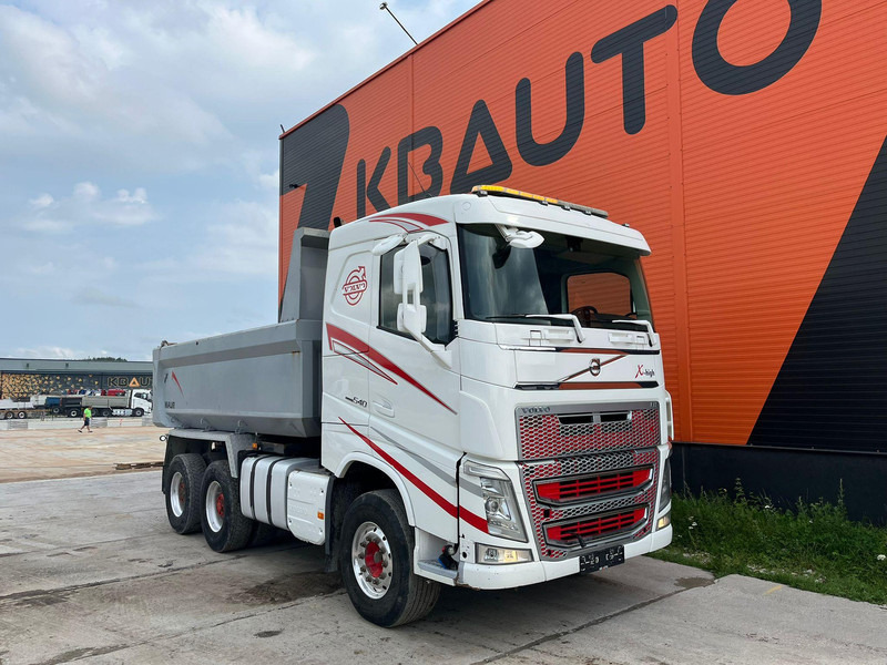 Volvo FH 540 RETARDER / BIG AXLES / TANDEM AXLE LIFT / BOX L=4523 - Camion benne: photos 4 Volvo FH 540 RETARDER / BIG AXLES / TANDEM AXLE LIFT / BOX L=4523 - Camion benne: photos 4